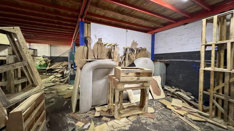 To Let commercial Property for Rent in Killarney Gardens Western Cape